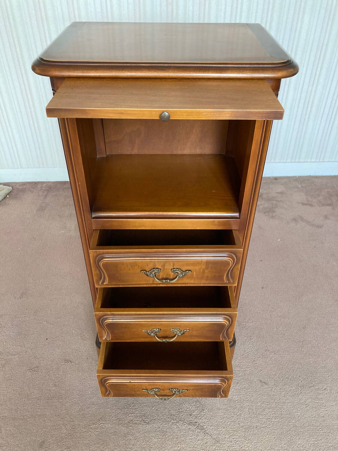 Cherry wood secretary desk with 3 drawers