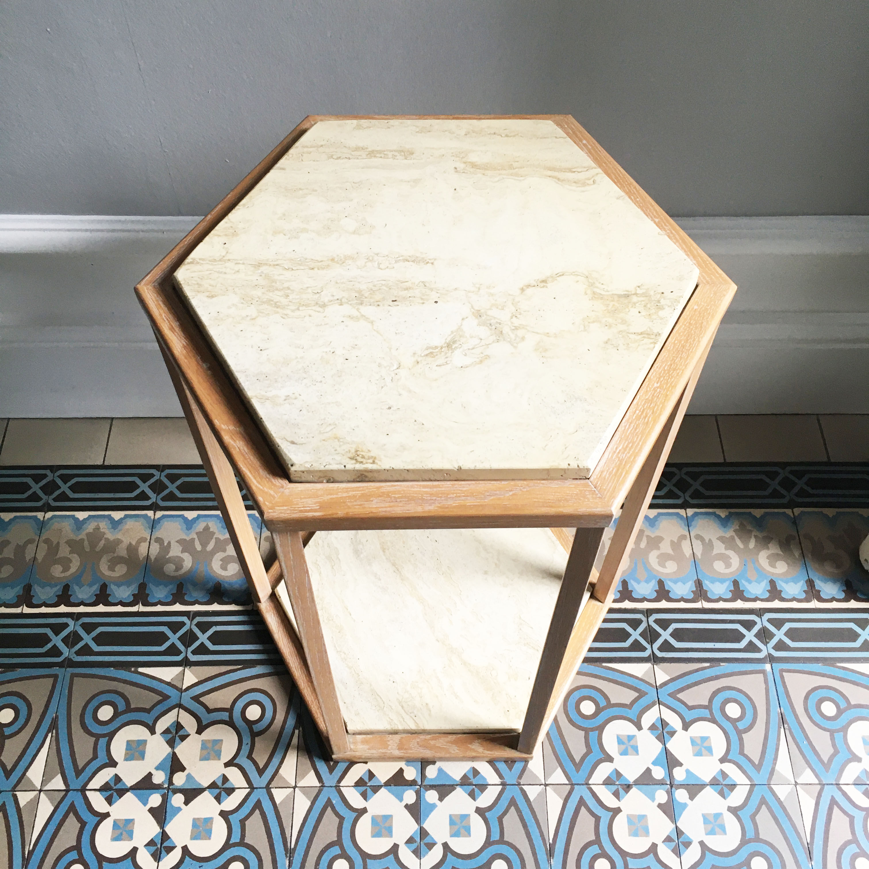 Side table or harness in travertine 1970