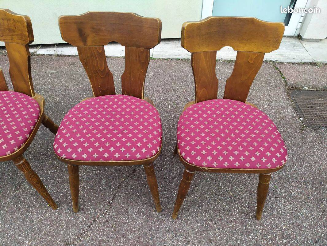 Set of 4 wooden bistro chairs with vintage cushions from the 70s/80s/90s