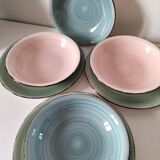 Set of 7 vintage flat and deep plates