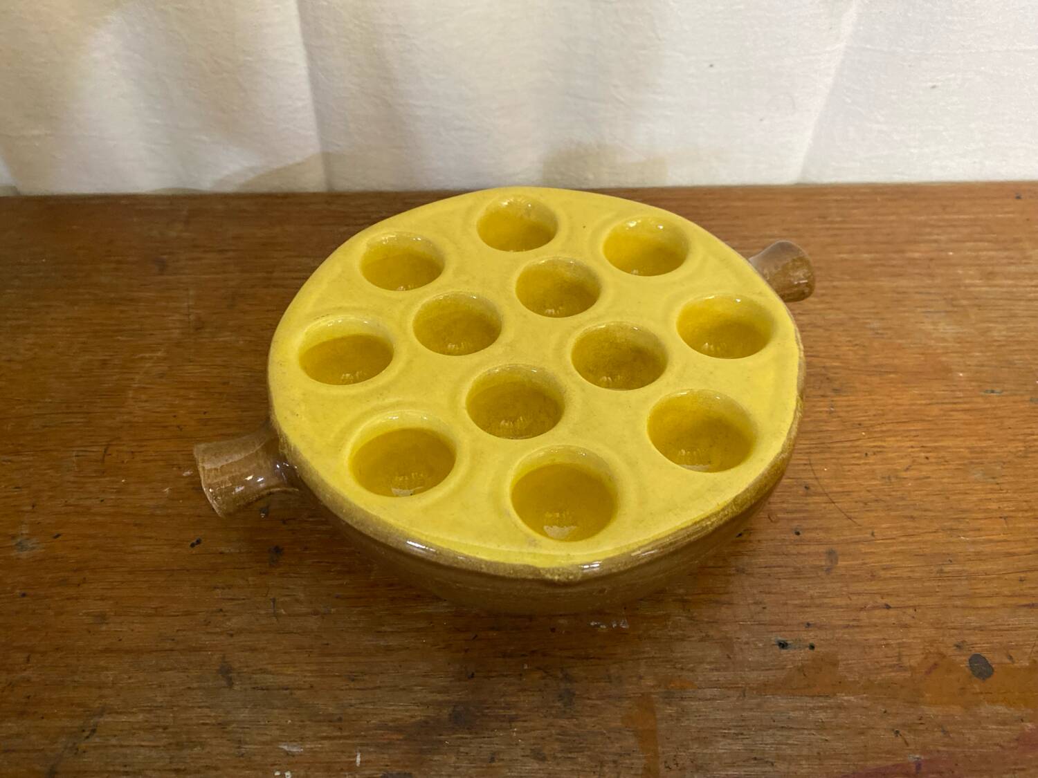 Antique-style ceramic pan for cooking 12 snails, La Bourguignonne