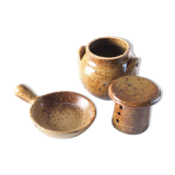Sandstone water butter assembly