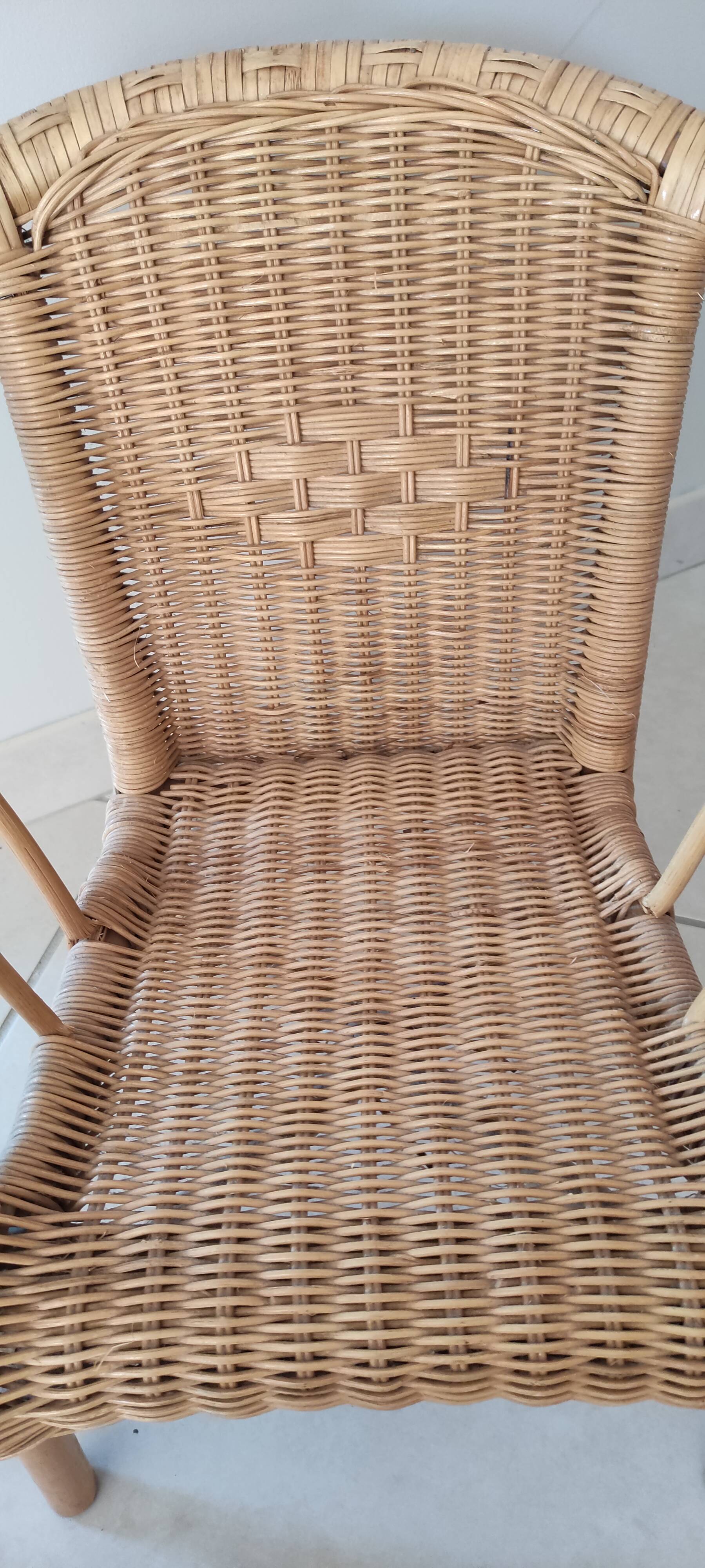 Fauteuil vintage pour enfant