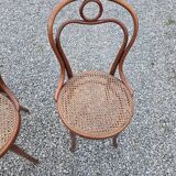 Pair of Thonet bistro chairs in bent wood no. 14