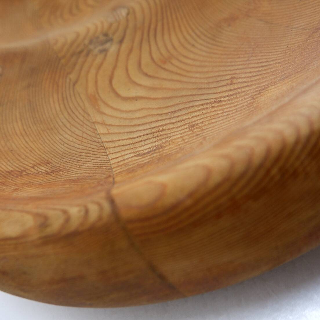 Grande coupe à fruits / centre de table en bois sculpté - 20ème