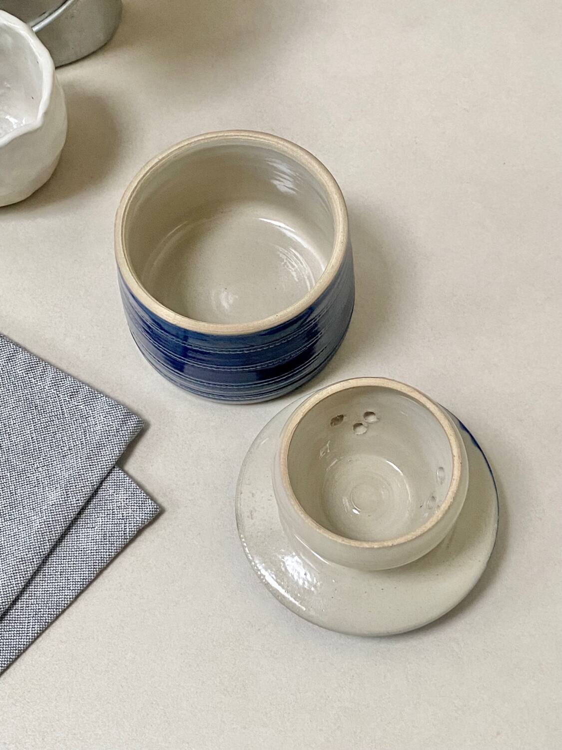 Butter dish