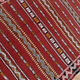 Tapis berbère marocain tissé à la main 100% laine biologique provenant