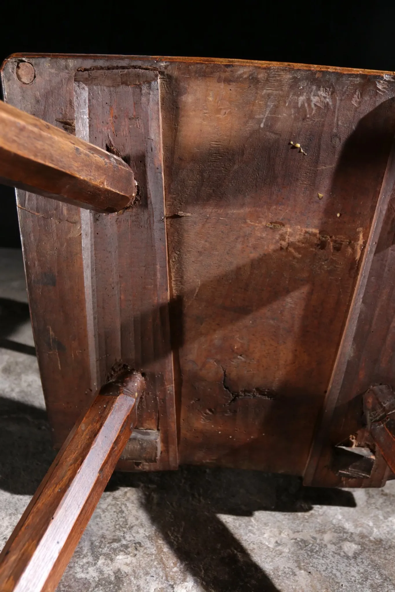 17th century Alpine carved walnut Brettstuhl armchair with grotesque mask