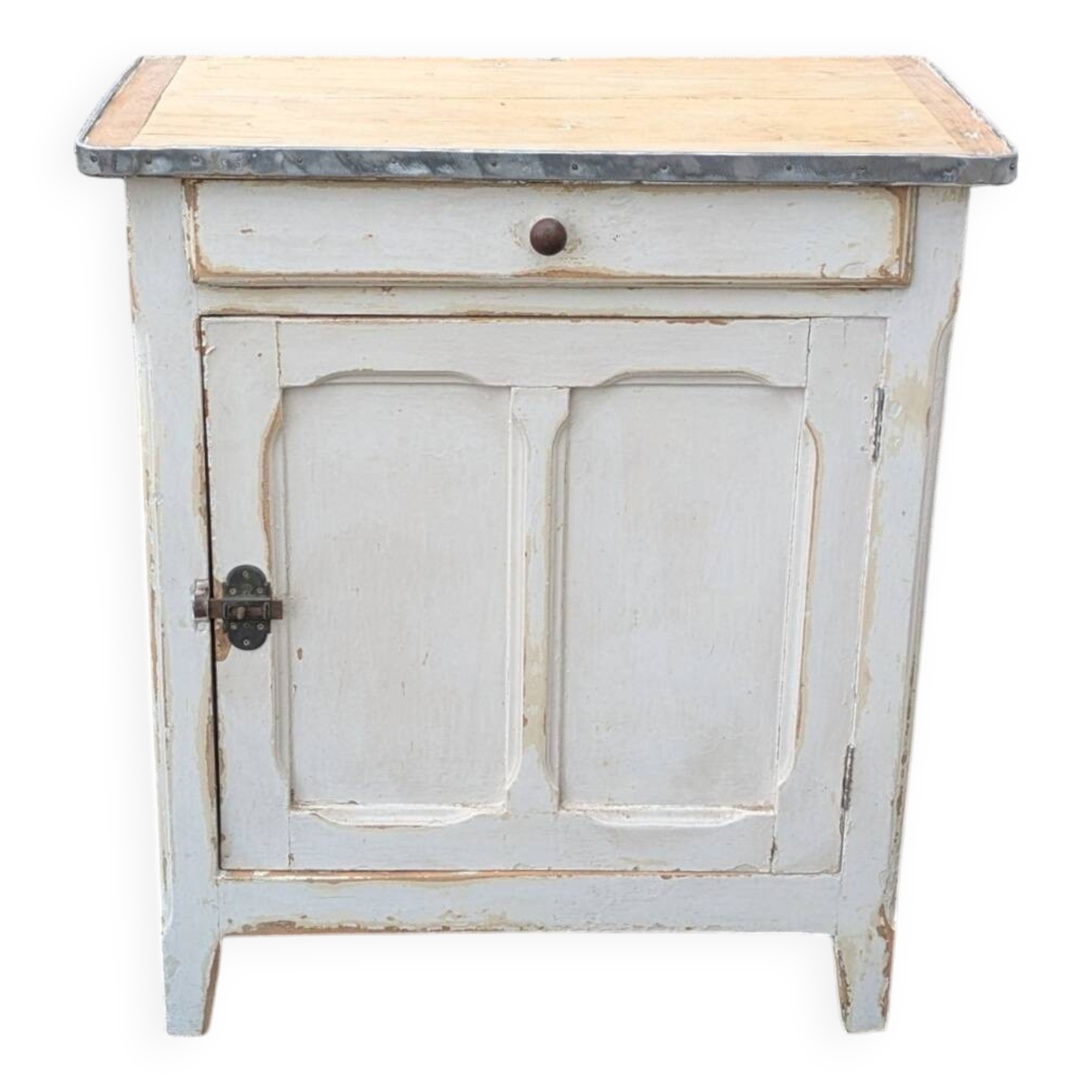 Little Parisian buffet