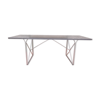 Table à manger "moment" de Niels Gammelgaard