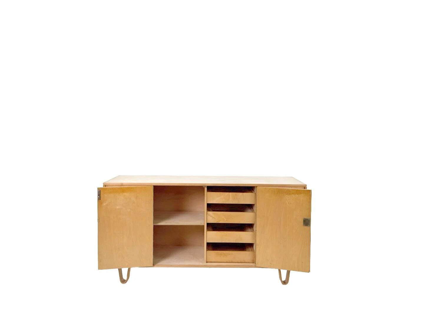 Pastoe DB02 sideboard by Cees Braakman – Birch series