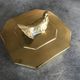 Box in solid brass octagon shape bird decoration 14,8cm