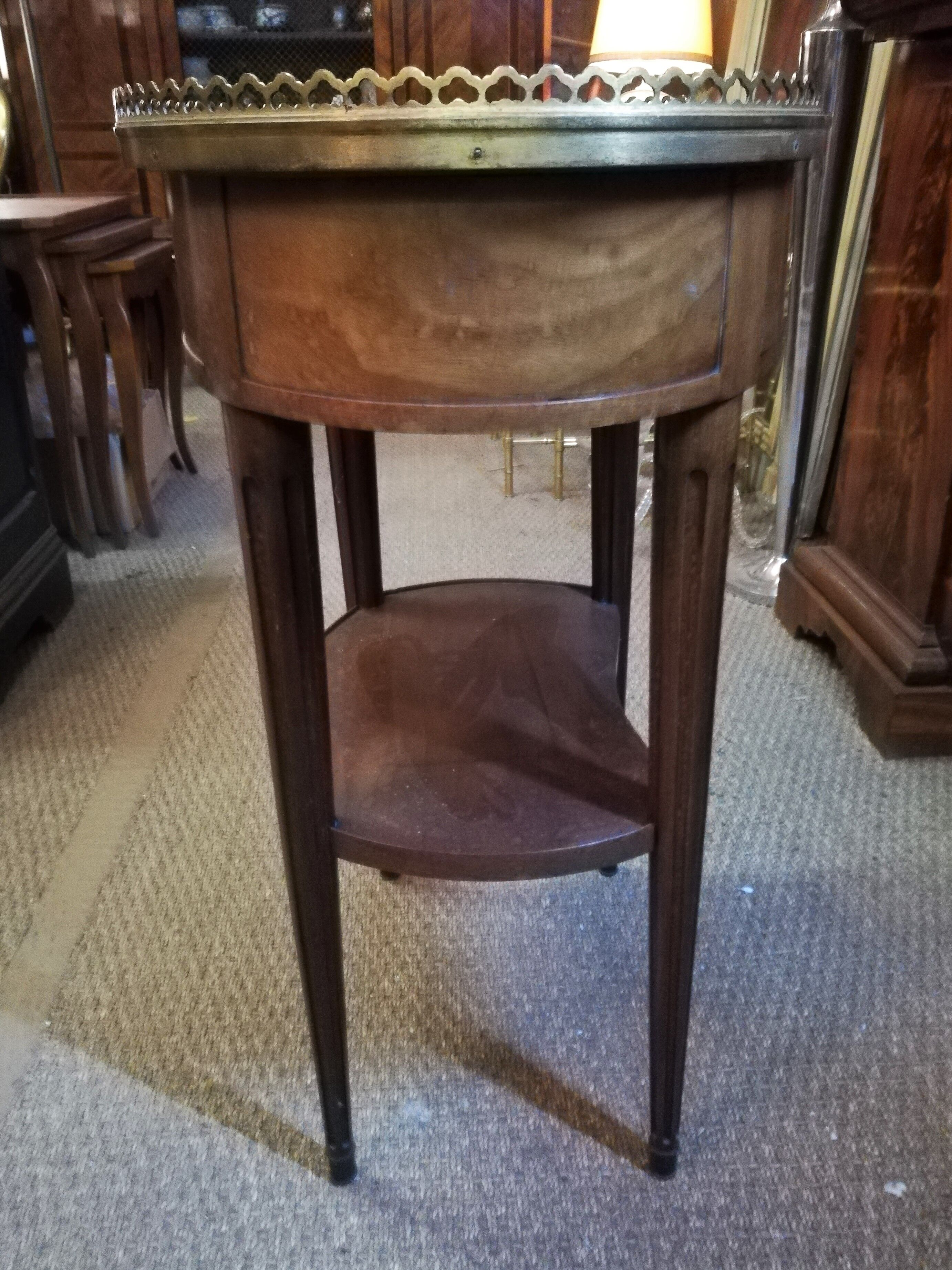 Louis XVI-style mahogany lounge table