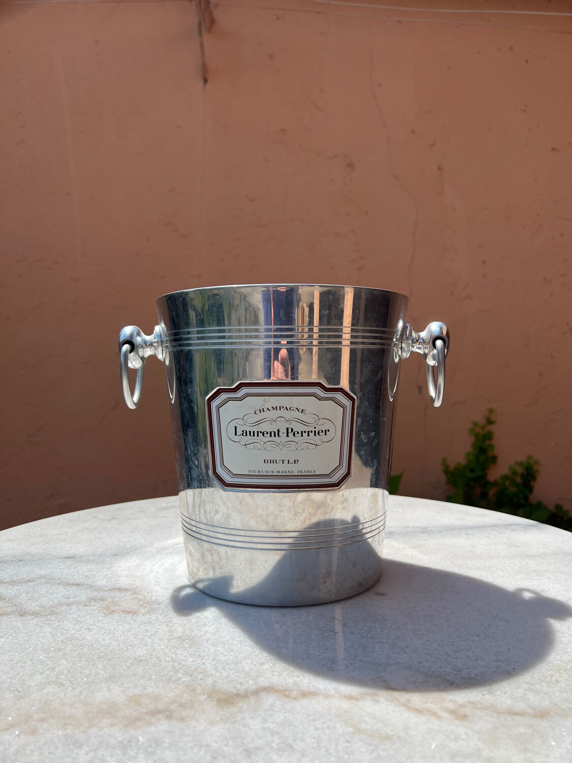 Champagne bucket