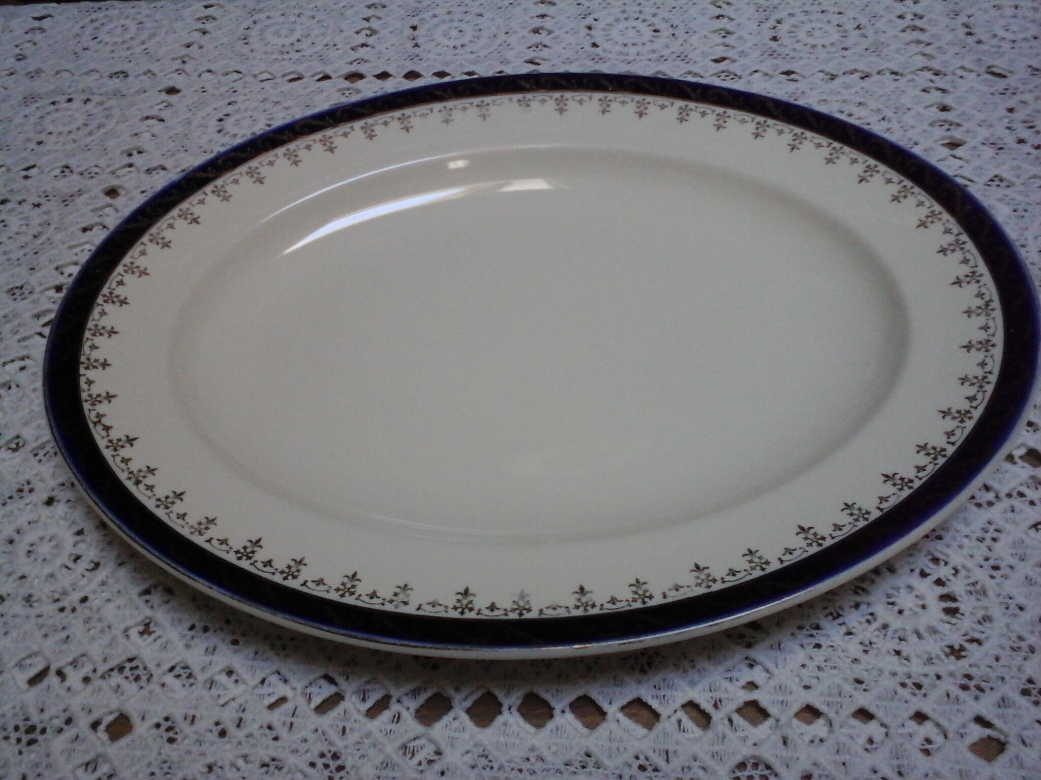 Oval dish blue king Alfred Meakin