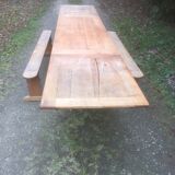 Table ferme rallonges deux bancs
