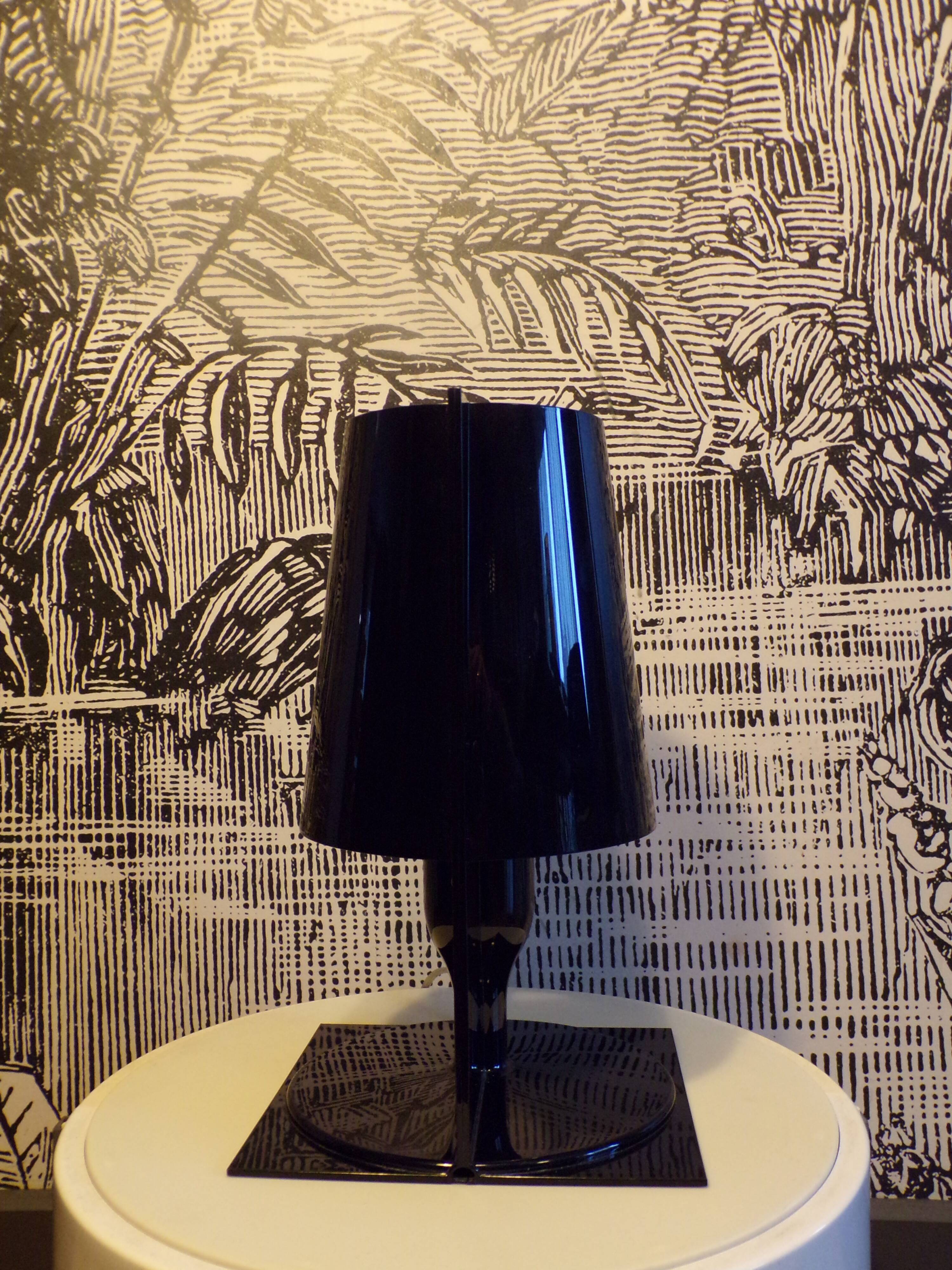 Black kartell take lamp by ferruccio laviani