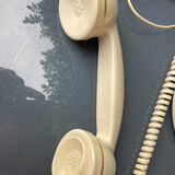 Téléphone à forme design écru et dorée