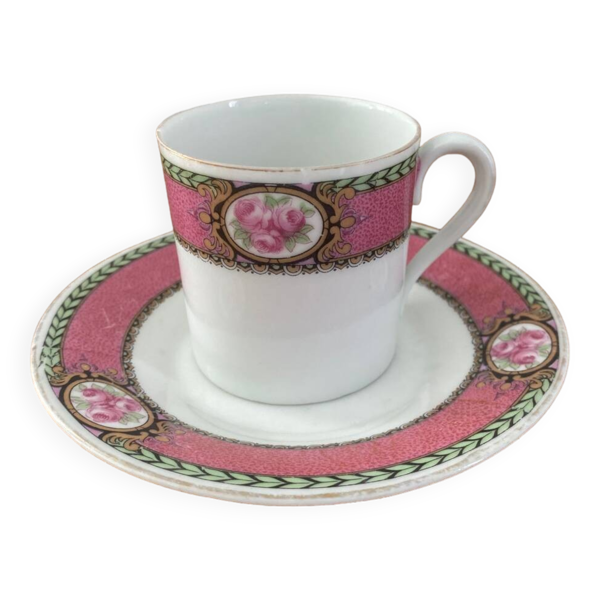 Tasse et soucoupe porcelaine blanche fleuri