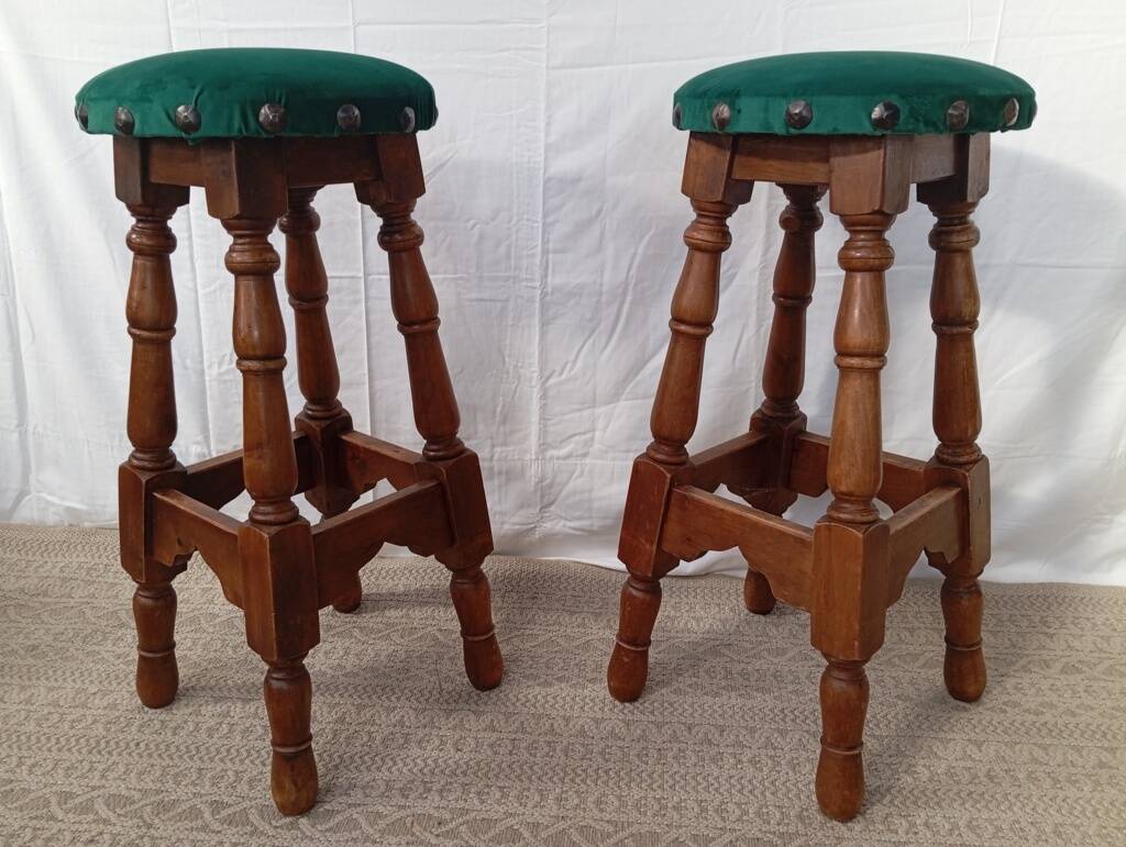 Pair of 70s bar stools