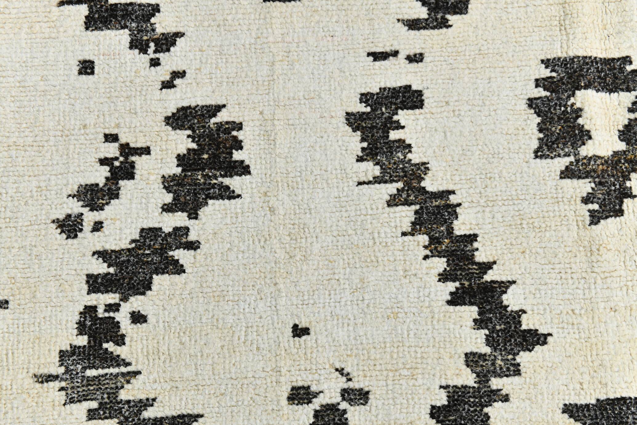 7x10 Neutral White Modern Super Soft Moroccan Rug, 216x294Cm