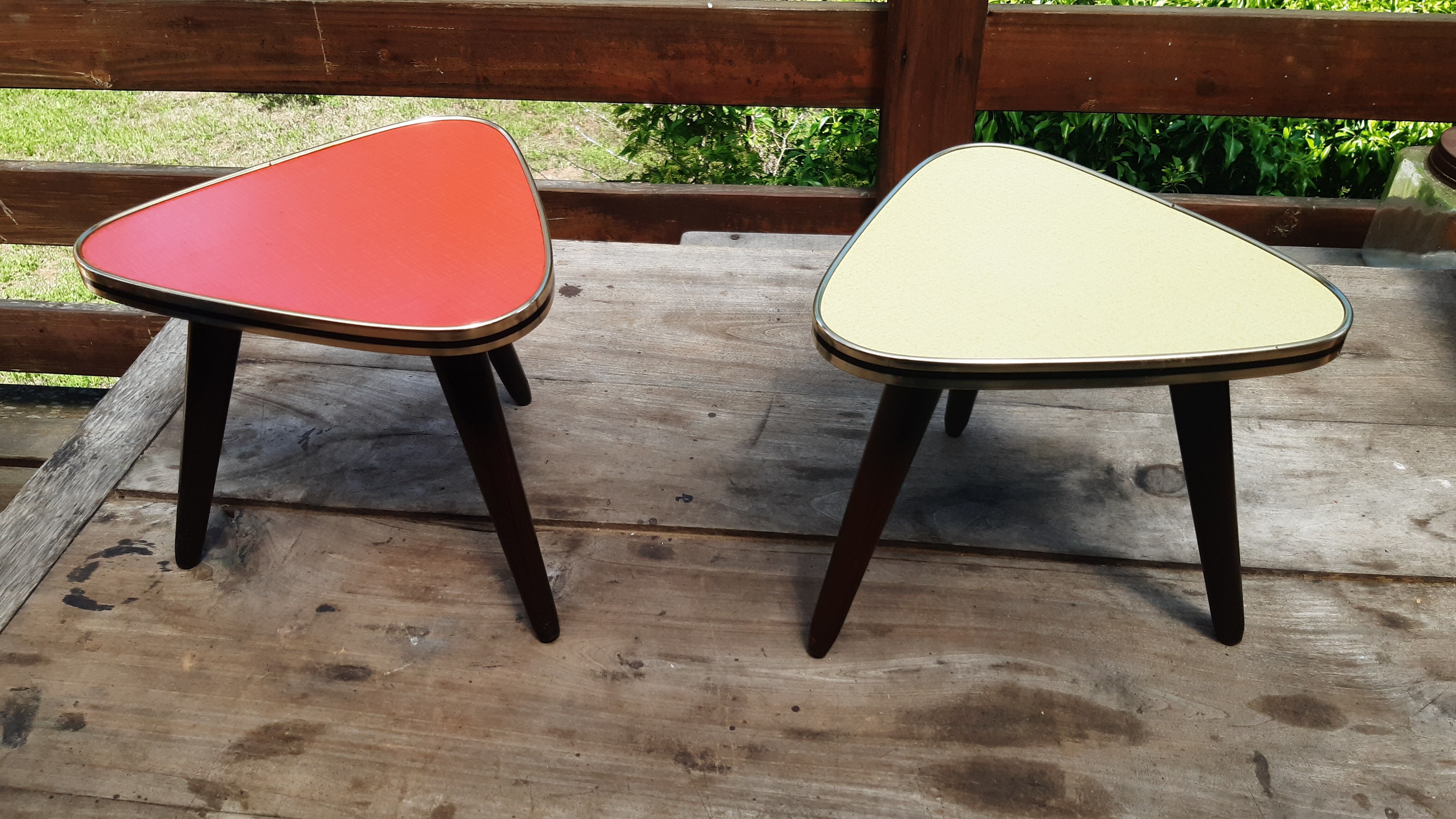 Lot de 2 guéridons porte plante 1960