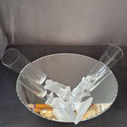 Champagne flutes Amour de Deutz sold in sets of 2.