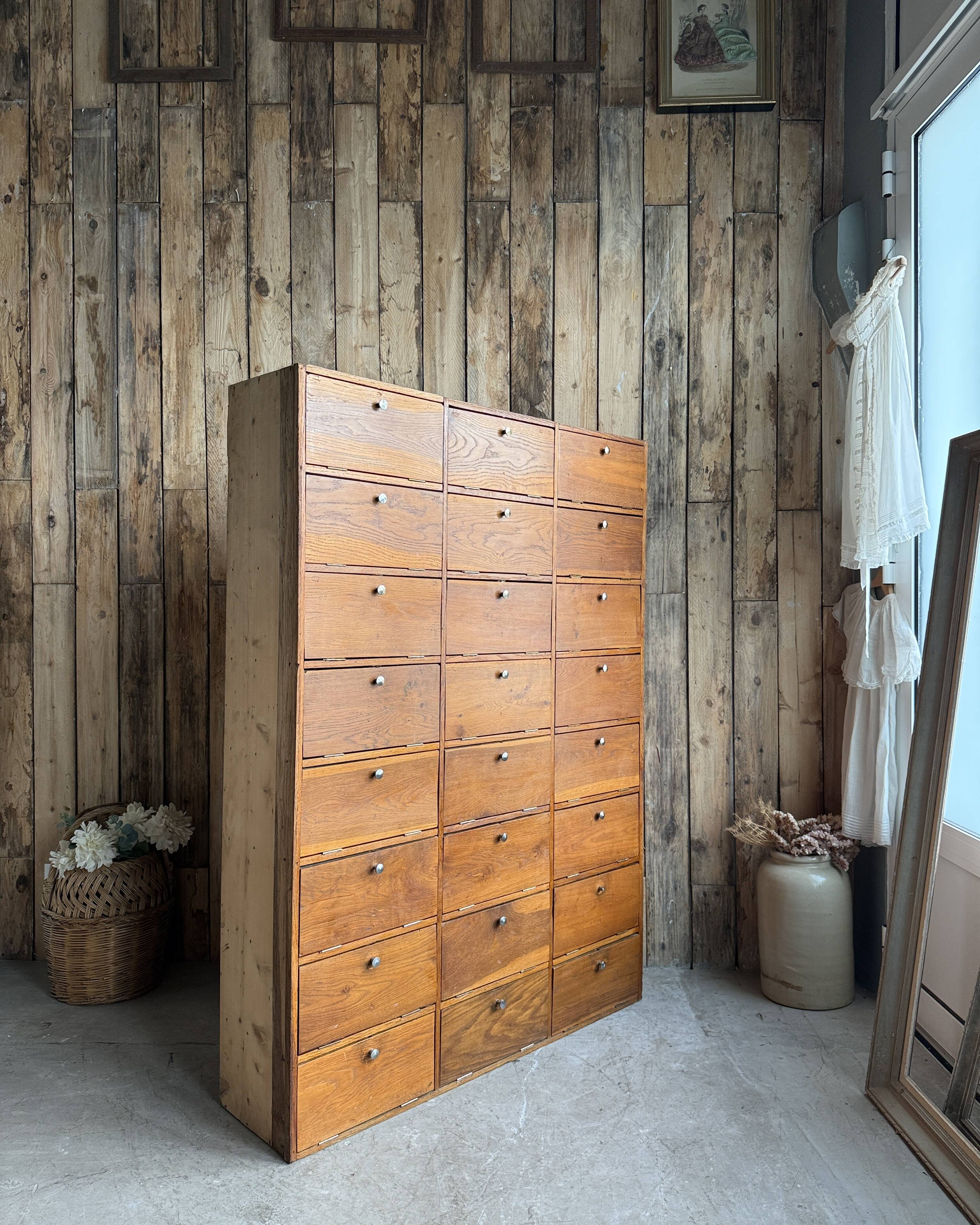 Notary desk with flaps (renovated)