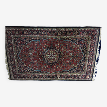 Indian hand-knotted wool rug 205x128cm