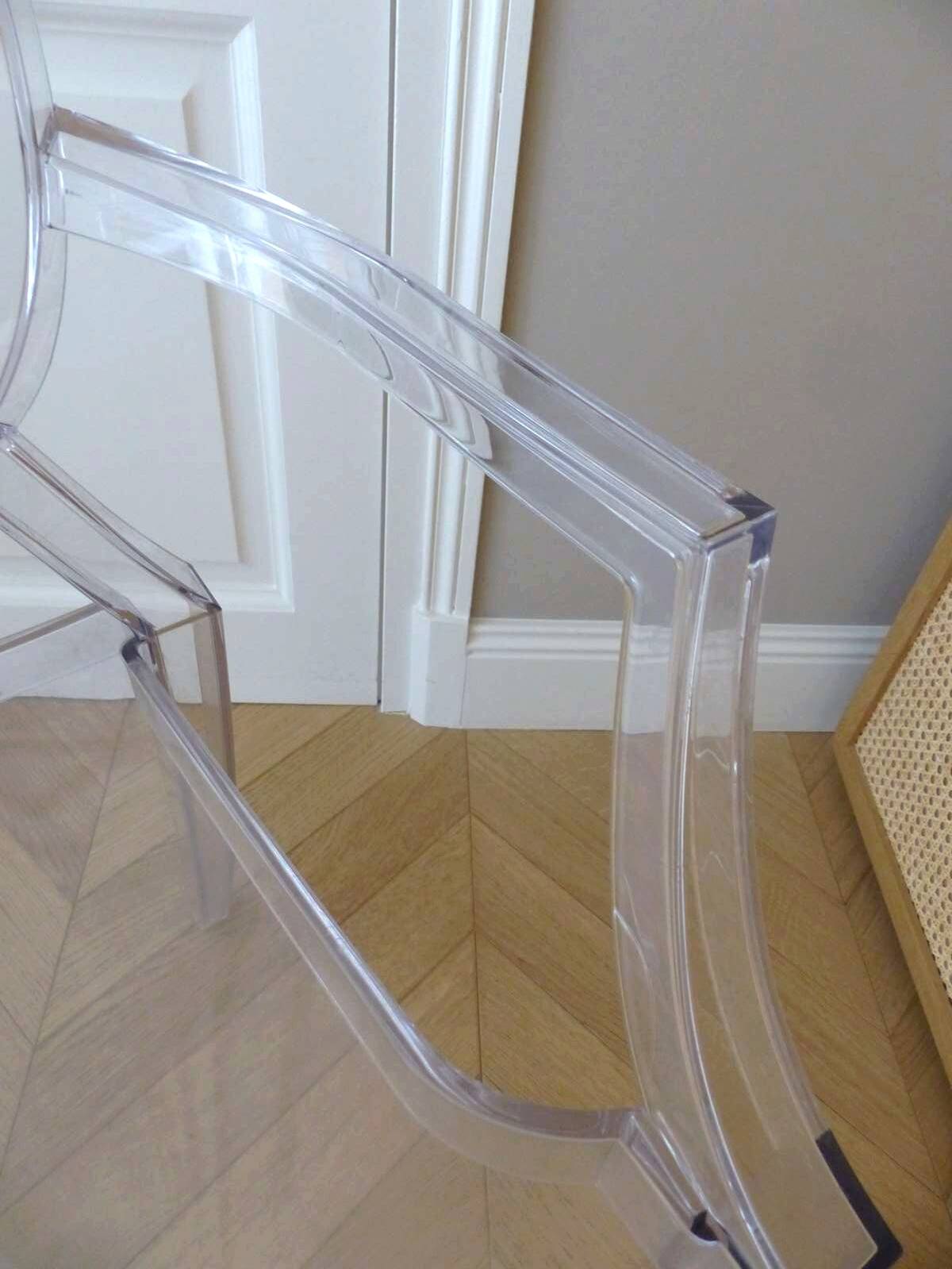 Fauteuil Kartell " Louis Ghost " Cristal design Philippe Starck