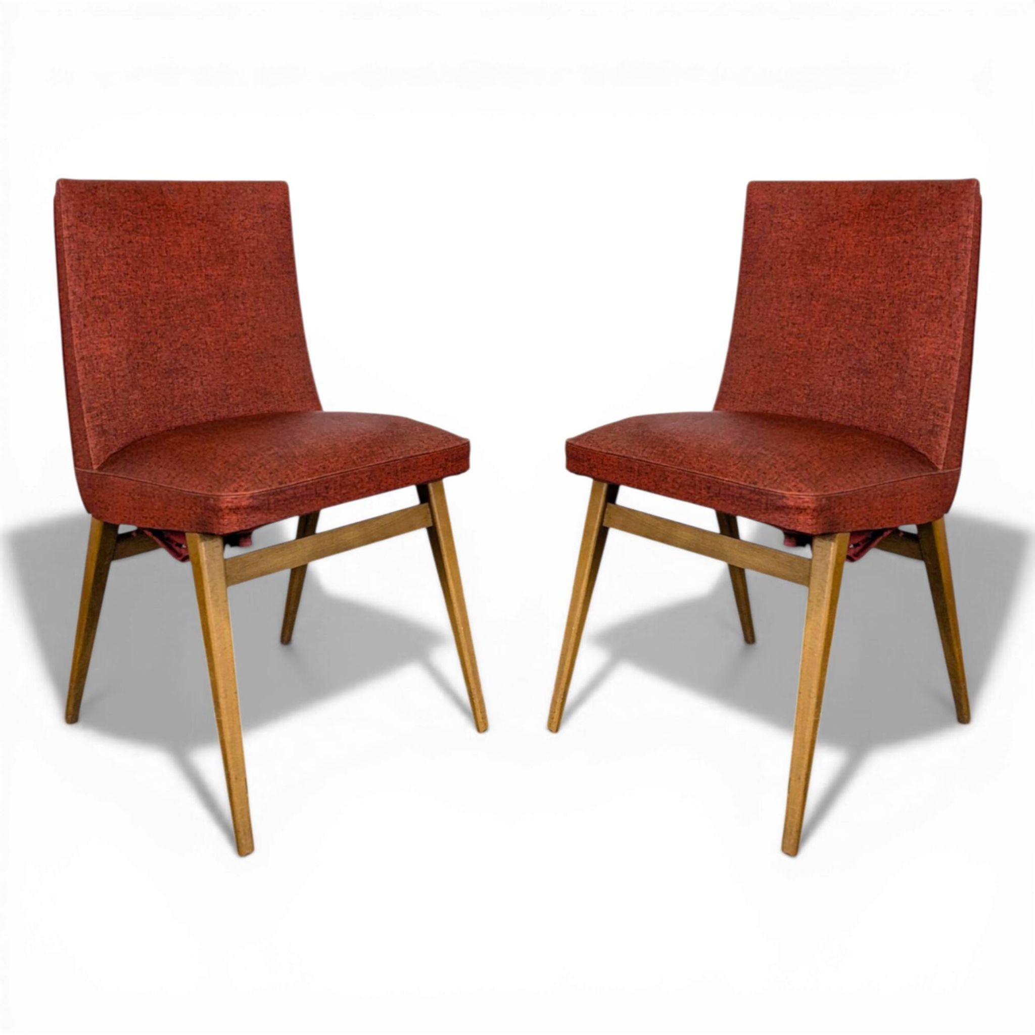 Paire de chaises vintage rouges