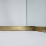 Peter Ghyczy. Console en verre et laiton doré. Années 1970.
