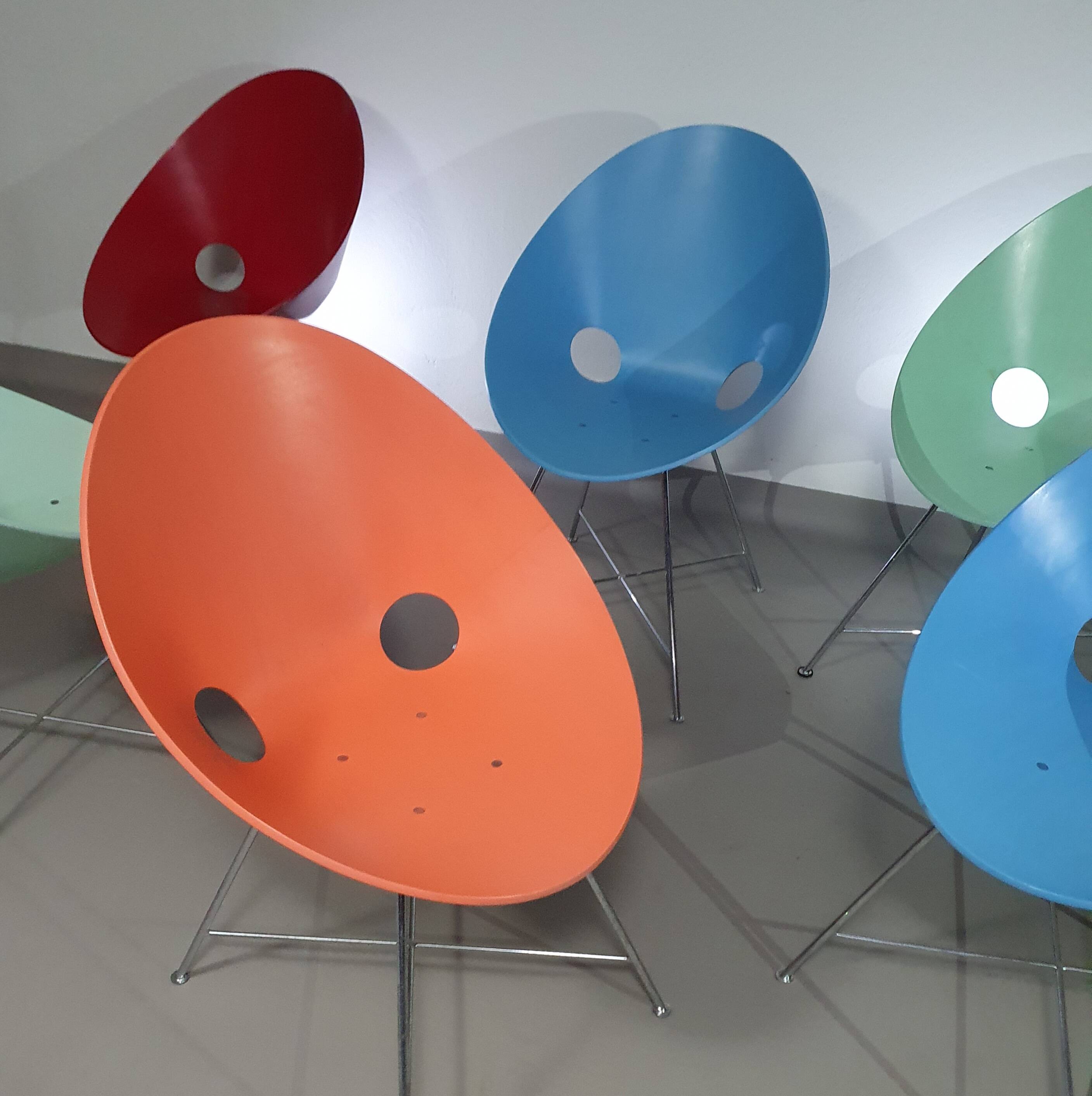 6 ST 664 Shell Chairs, Designed by Eddie Harlis