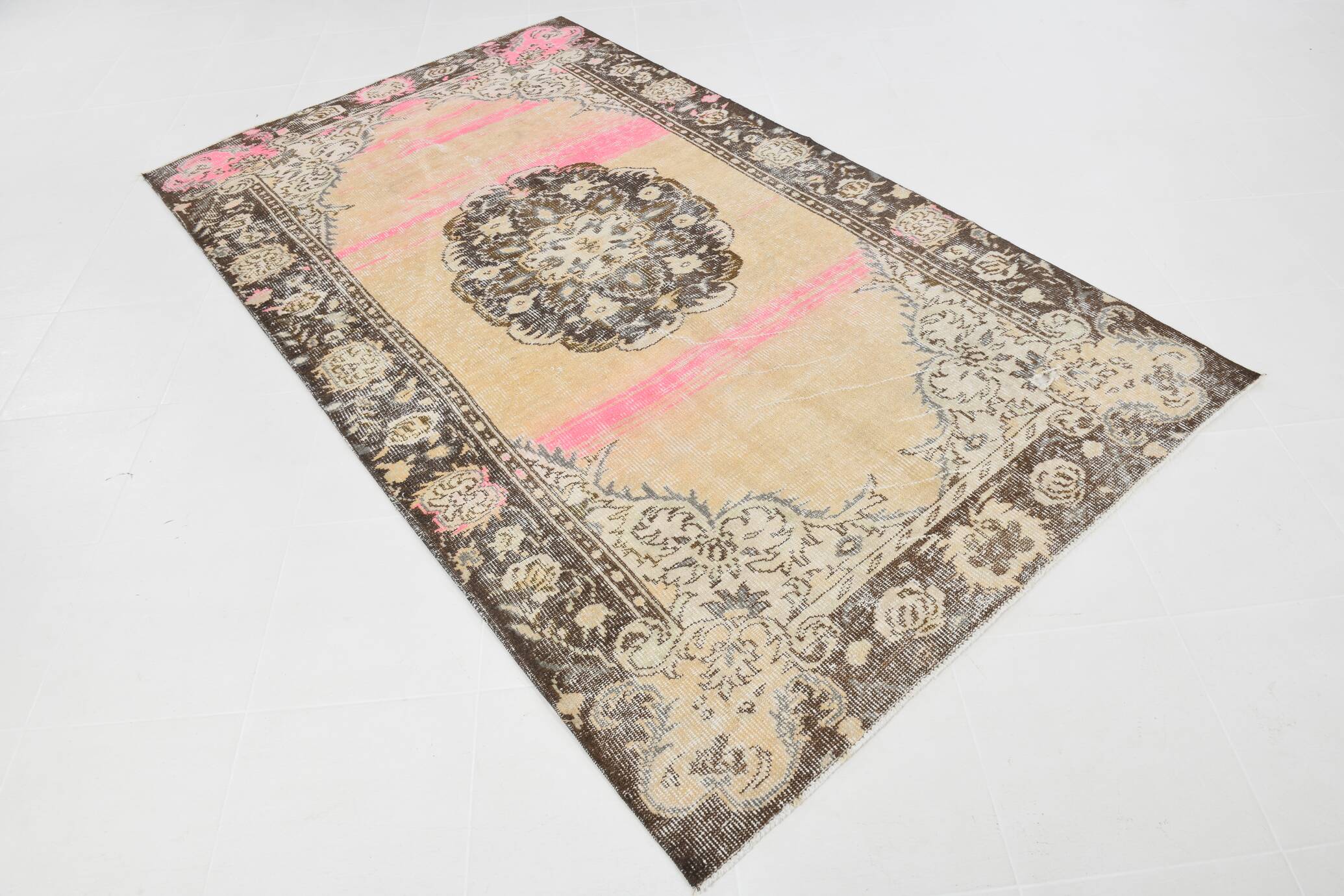 5x9 Soft Orange & Pink Turkish Rug, 159x270 Cm