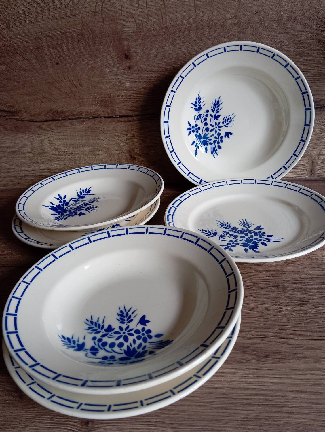 6 old plates 1920/30 Badonviller, blue decor