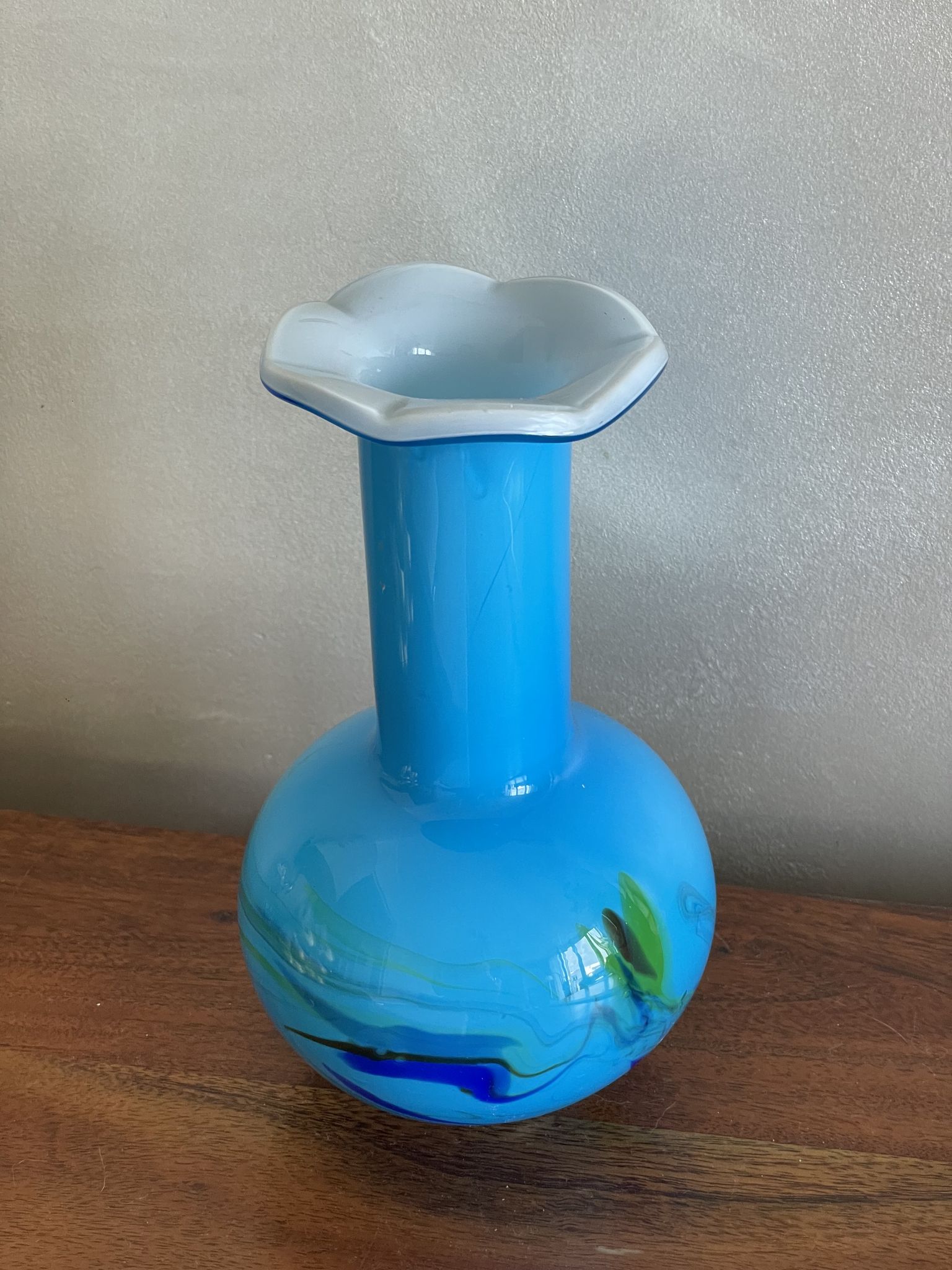 Soliflore collar vase in colored glass