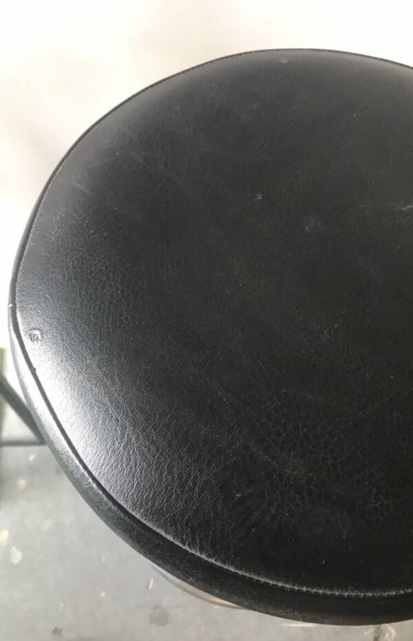 Tabouret de bar pied en fonte noir