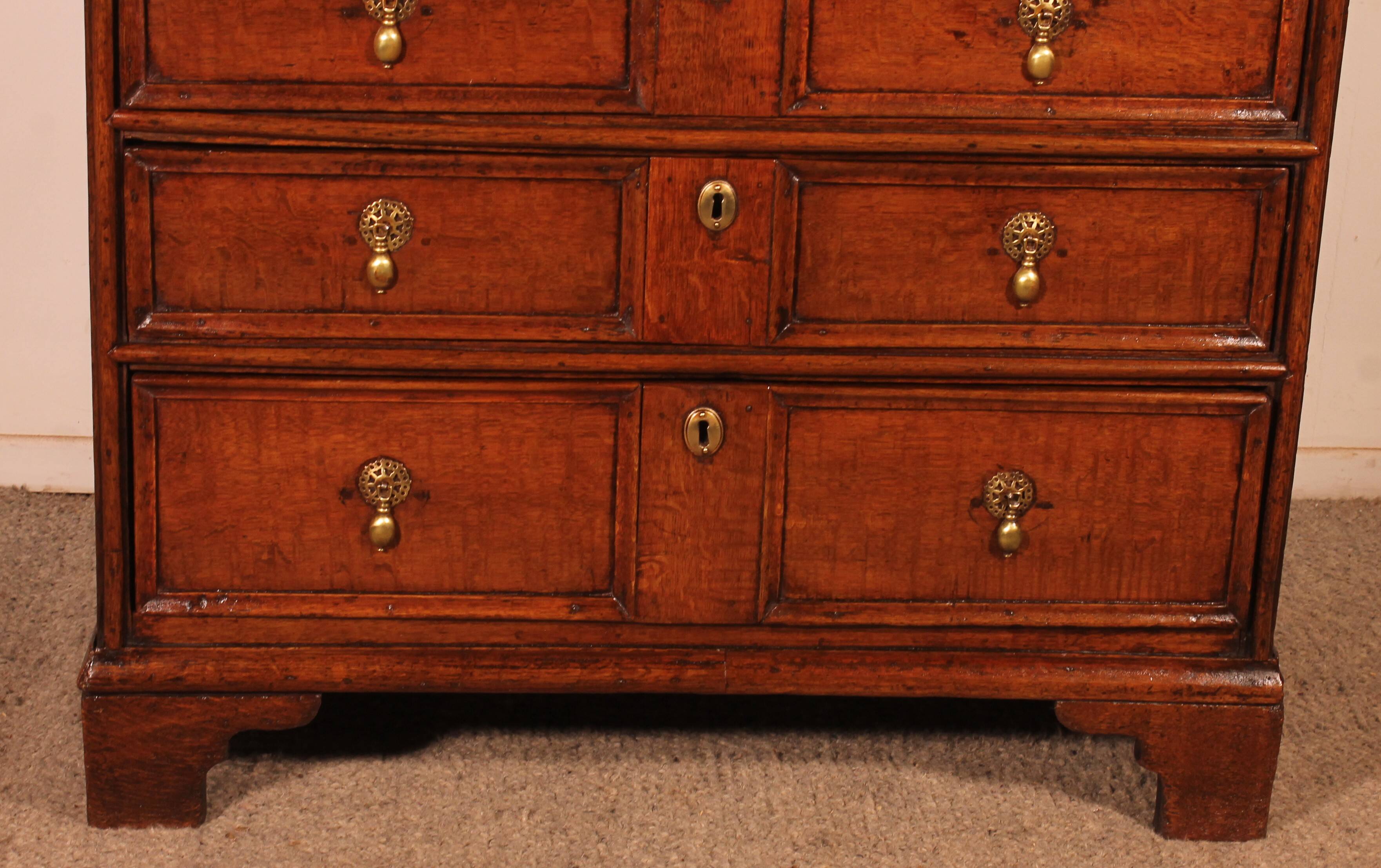 17th Century Oak Chest of Drawers - England