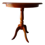 Pedestal table