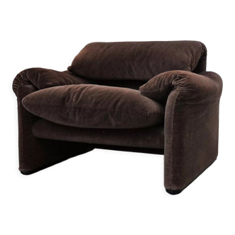 Maralunga armchair by Vico Magistretti for Cassina 1970