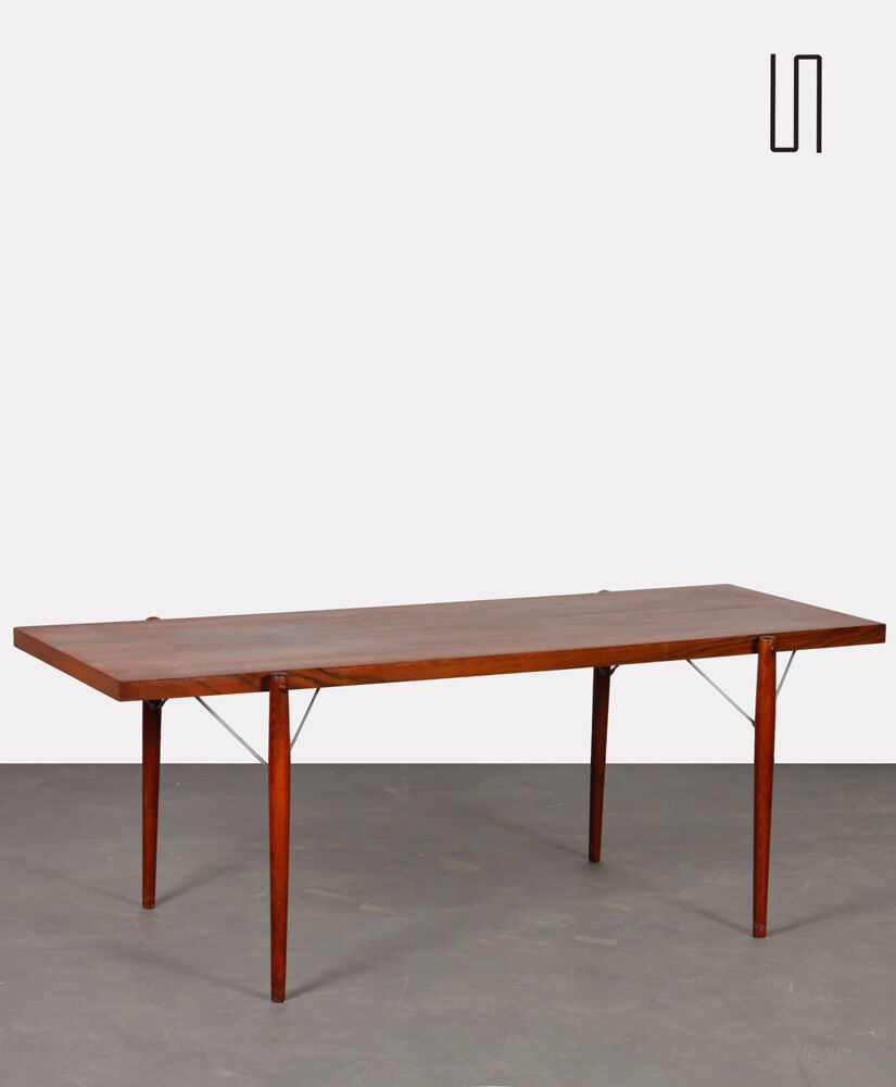 Table basse vintage en bois datant des années 1960