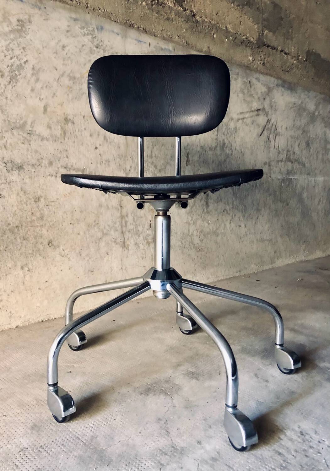 1950s/60s Chrome and Faux Leather Office Chair