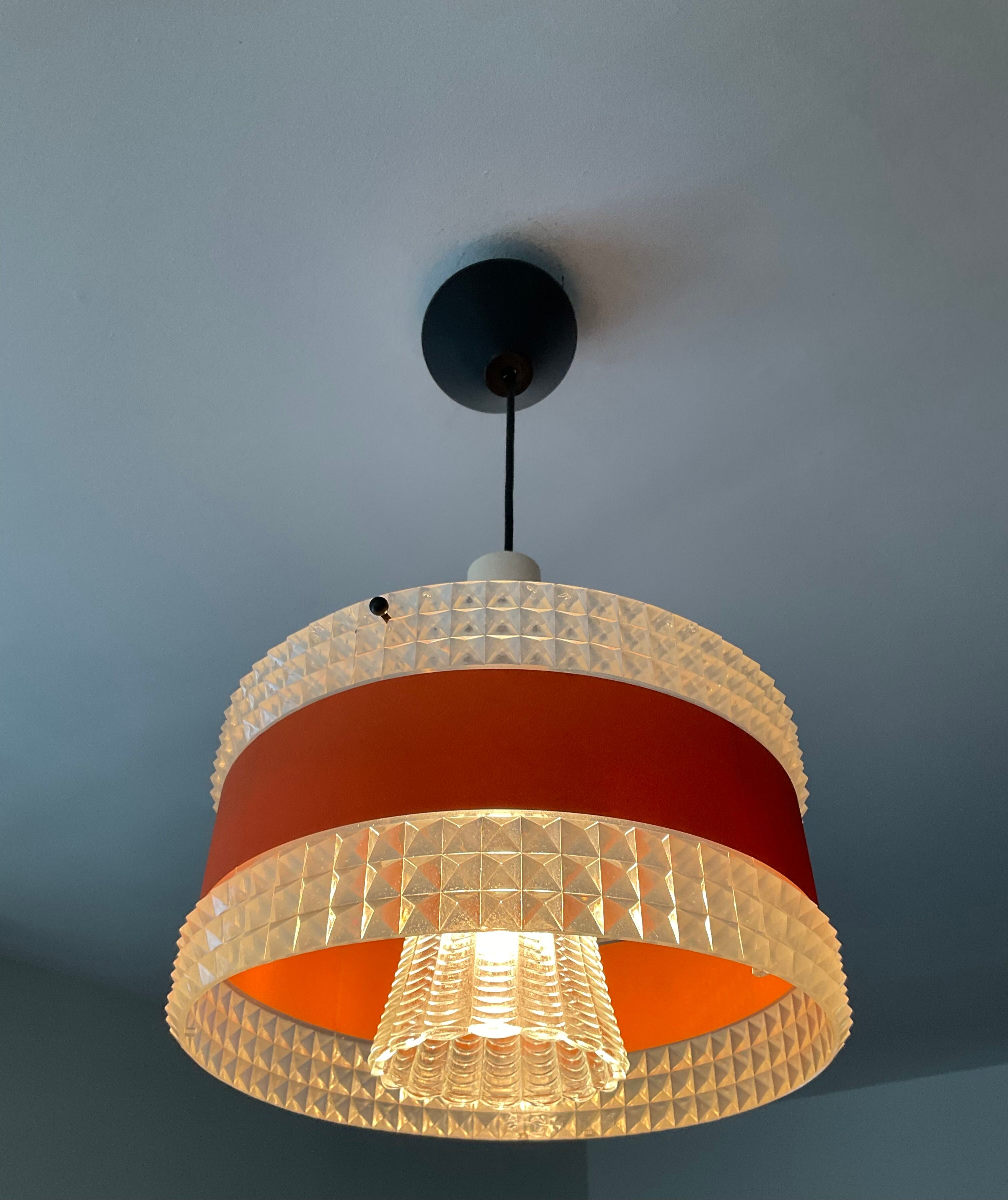 Space age suspension from the 60s and 70s