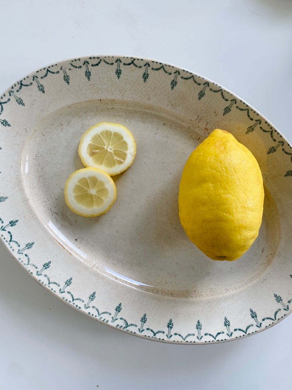 Oval flat in iron earth