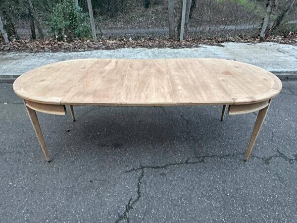 Table à manger ronde extensible Louis XVI du 19ème rénovée 215cm
