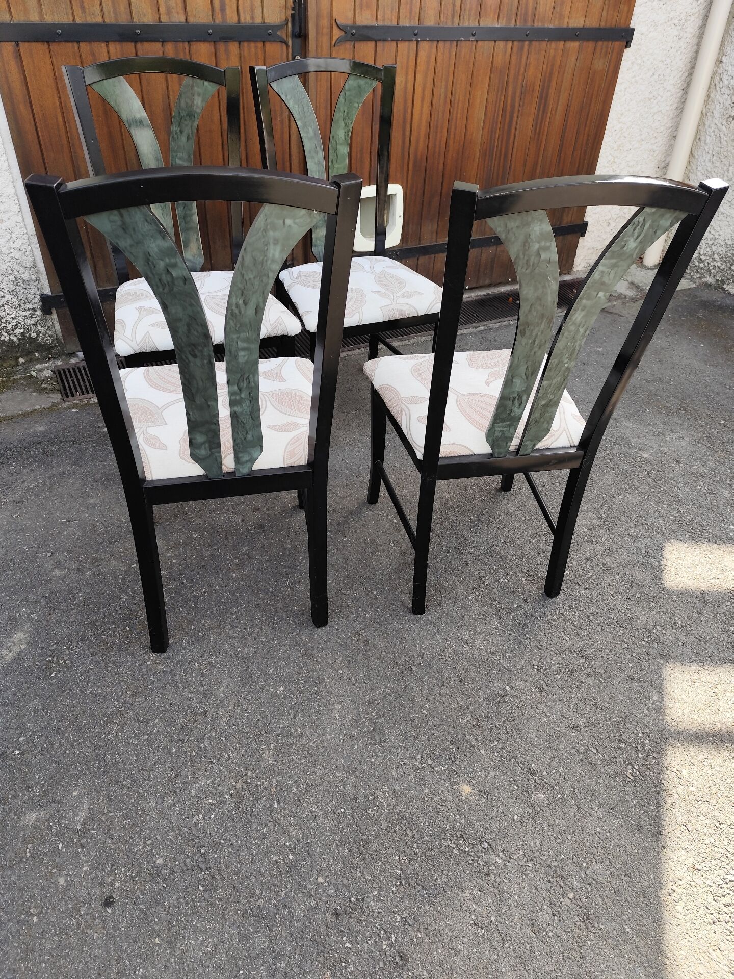Set of 4 chairs