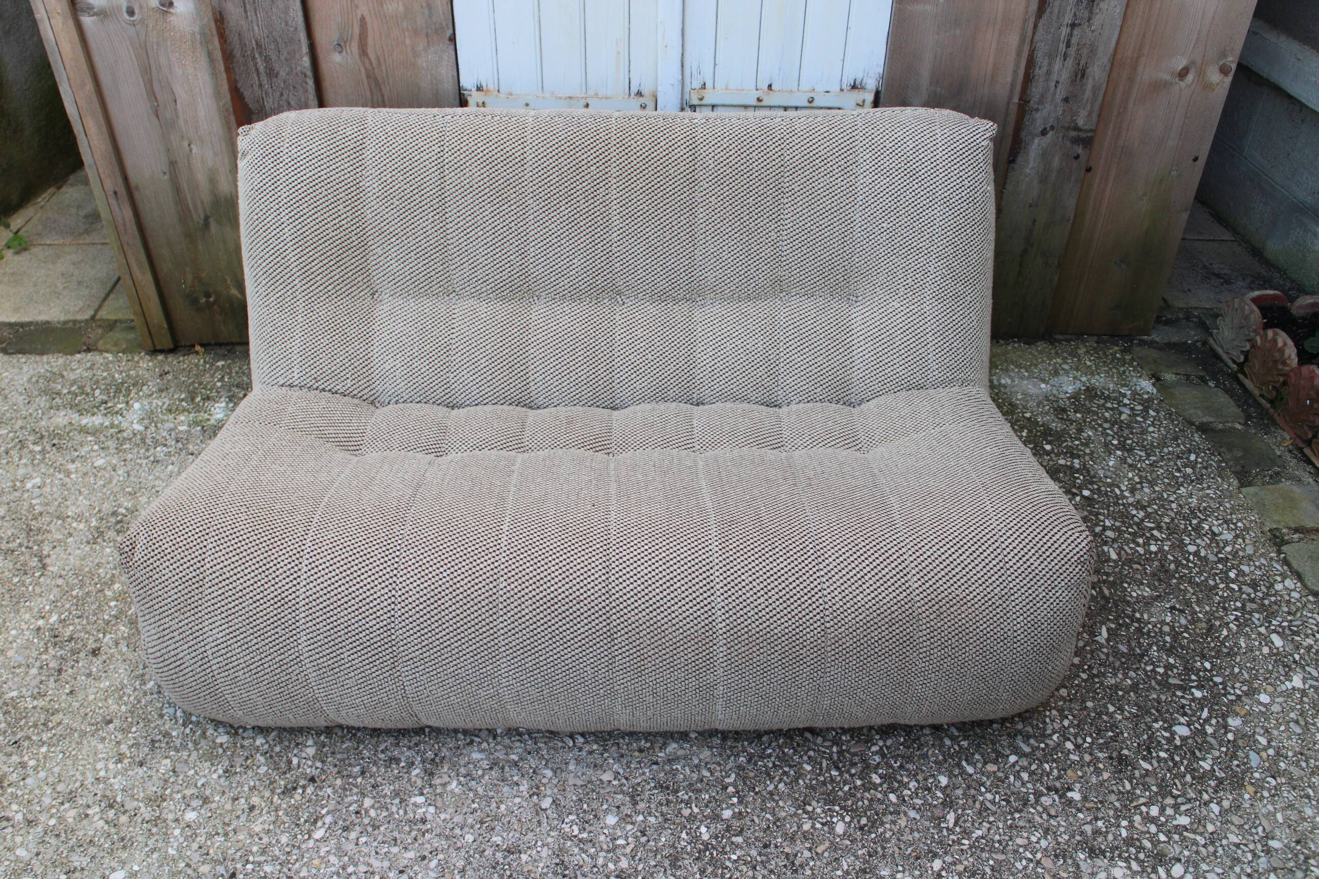 2 seater vintage sofa chair