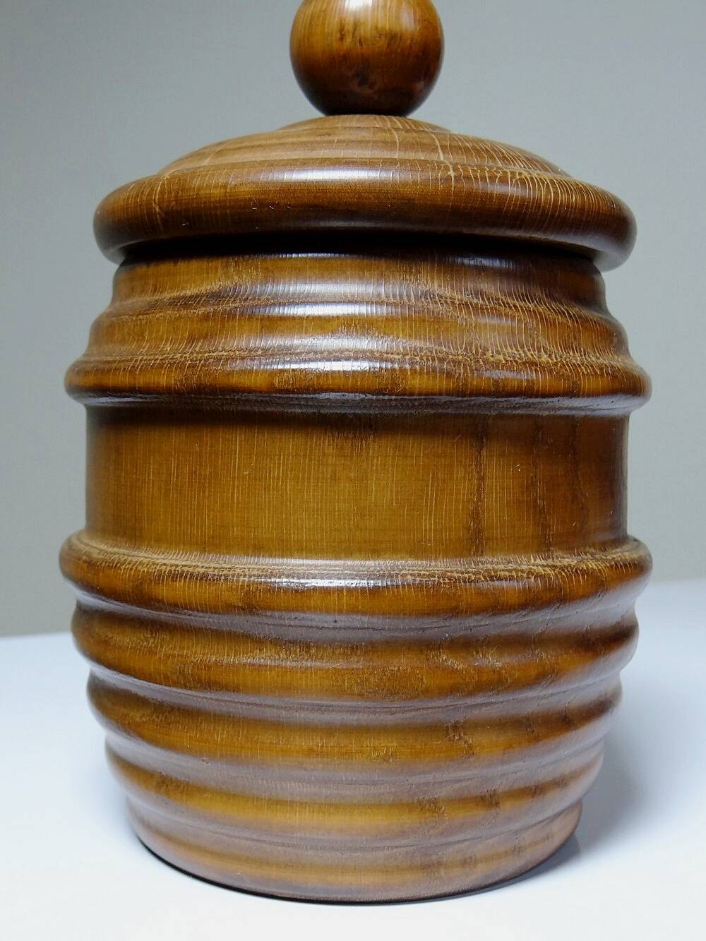 Tobacco jar, vintage turned wooden box from the 40s-50s