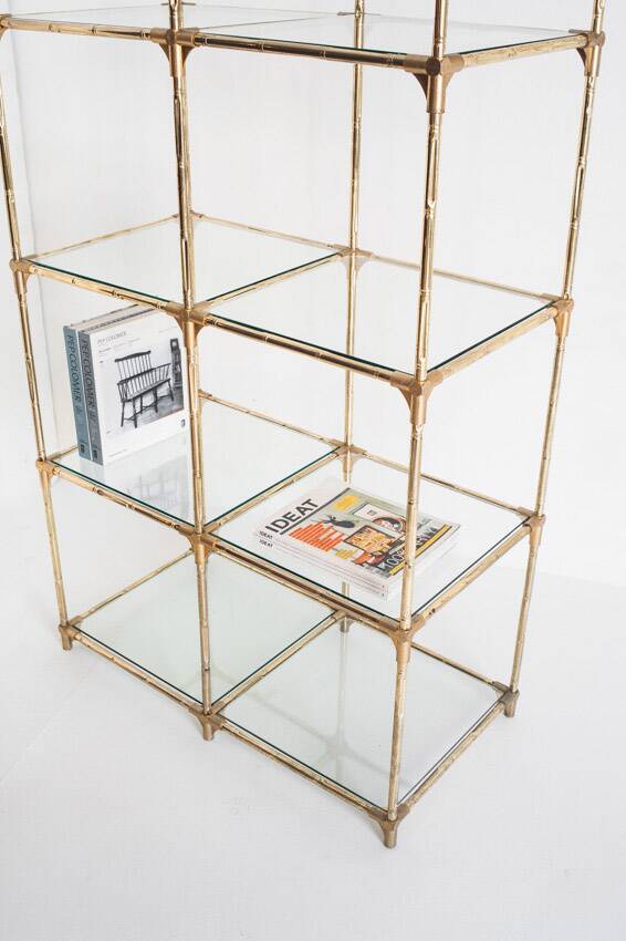 Etagère modulable vintage. Fer  doré et verre. Espagne, années 60.