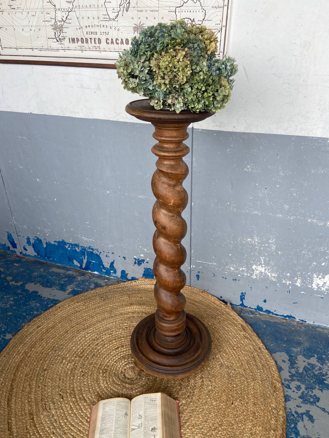 Twisted wooden column
